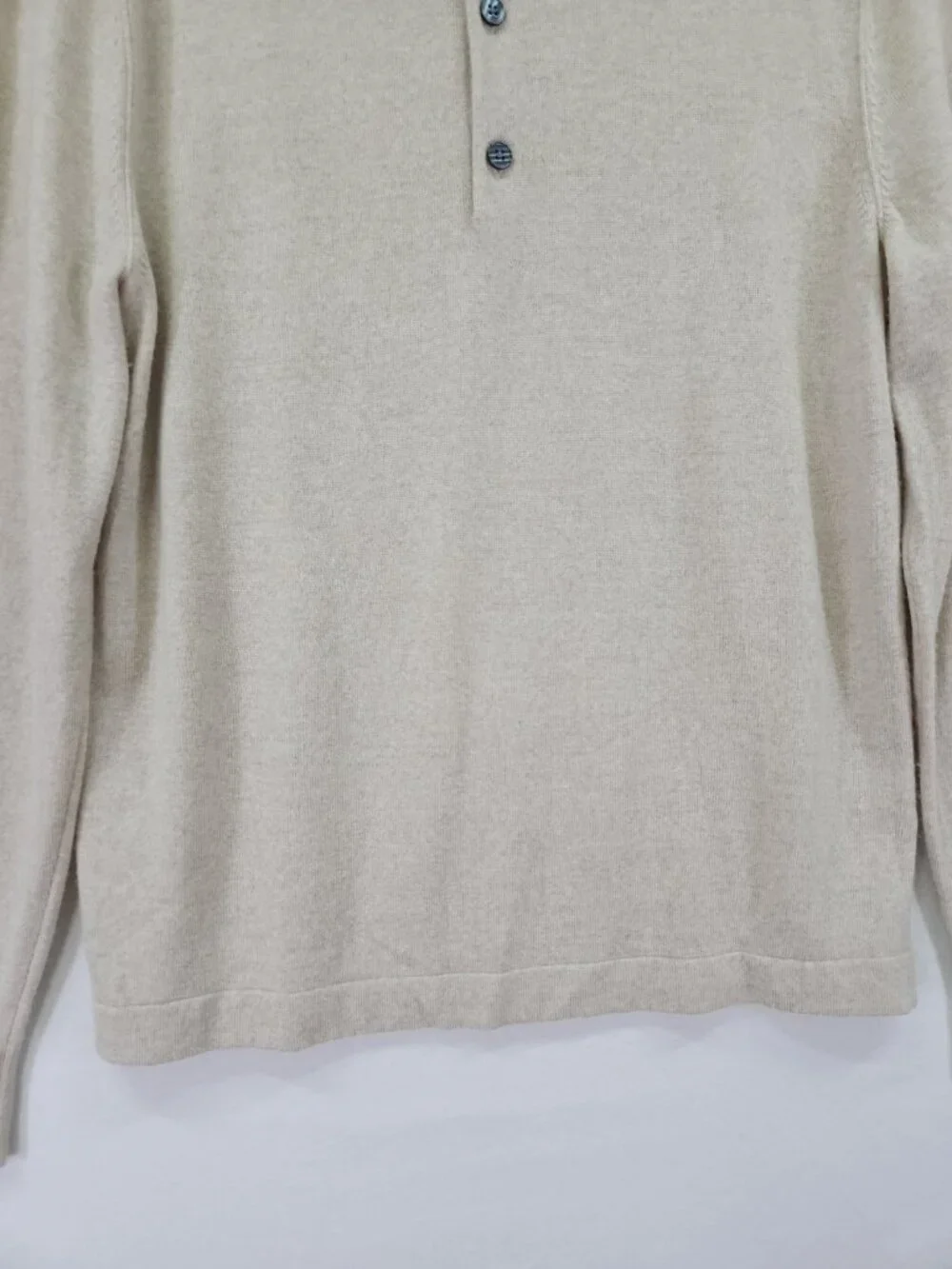 Banana Republic Extra Fine Merino Wool Sweater Mens Medium Beige Henley Pullover